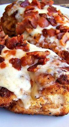 Parmesan Crusted Chicken with Bacon~~ Best #ChickenRecipes - #food #chicken