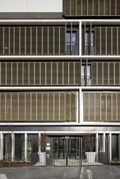 
                    
                        Welfare Centre for Children and Teenagers / Marjan Hessamfar &#038; Joe Vérons
                    
                