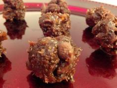 Nutrition Twins | Chocolate Coconut Chia Balls