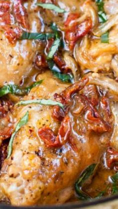 
                    
                        Clean Eating Creamy Sun-dried Tomato Chicken Recipe ~ The chicken is tender and falls off the bones.
                    
                