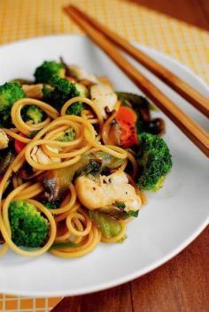 
                    
                        Chicken Lo Mein
                    
                