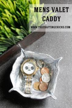 
                    
                        DIY Men's Valet Caddy - This is a great Father's Day Gift idea!
                    
                