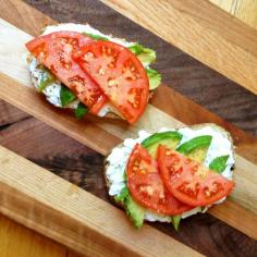 Cottage Cheese Recipes: 5 Dishes To Eat All Week - Avocado toast with cottage cheese and tomatoes