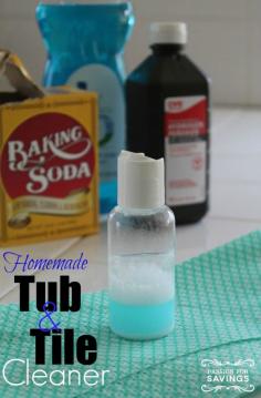 I love finding homemade cleaner recipes that work even better than the cleaners you can buy in the store, and this Homemade Tub & Tile Cleaner is one of my favorites!