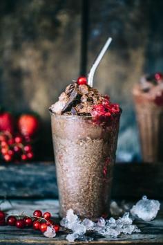 young coconut dark chocolate slushie w smashed berries (vegan)