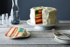 
                    
                        This Fourth of July Cake is Baked to Resemble the American Flag #4thofjuly trendhunter.com
                    
                