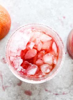 Blood Orange Bourbon Smash with Spicy Vanilla Sugar #booze #drinks #recipe