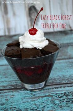 Easy Black Forest Trifle For One #Valentine's Day Recipe - www.LeaveNoLeftovers.com