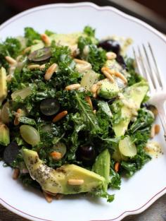Meatless Monday: Massaged Kale Salad with Poppy Seed Dressing #vegan #vegetarian #food #recipe