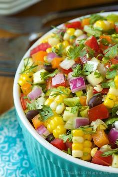 Mexican Chopped Salad // fresh and gorgeous for summer meals #Mexican #salad