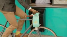 
                    
                        'McBike' is a Carryout Container Designed to Hook onto Handlebars #food trendhunter.com
                    
                