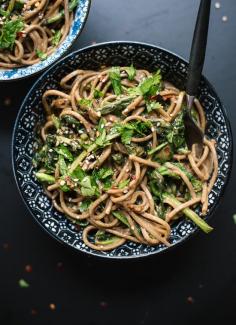 Soba noodles with creamy peanut sauce and delicious and nutritious broccoli rabe #soba #noodles #broccoli_rabe #peanut_butter #cilantro
