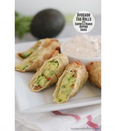 avocado egg rolls with chipotle dipping sauce. Omg yummm