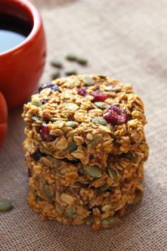 Pumpkin Breakfast Cookies Recipe - These are make-ahead AND healthy! All you need for busy mornings!