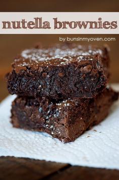 Wish my sweet tooth wasn't so out of control.... Nutella brownies!