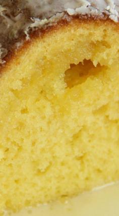 
                    
                        Triple Lemon Pound Cake
                    
                