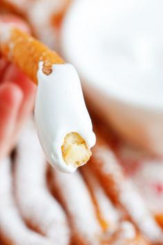 these are Funnel Cake FRIES with Marshmallow Fluff Dip!! So fun!! Super easy method, what a great idea!