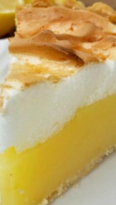 Lemon Meringue Pie ~ a flaky oil pastry, filled with a thick, smooth, tangy lemon filling then topped with a billowy meringue