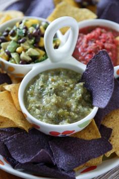 
                    
                        Roasted Tomatillo Salsa Verde - fresh tomatillos roasted with onions, garlic, peppers, cumin and lime | Get the recipe on AggiesKitchen.com
                    
                