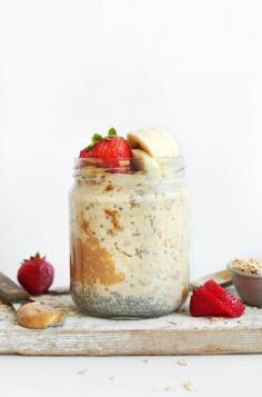 THE BEST AMAZING Peanut Butter Overnight Oats! Just 5 ingredients, 5 minutes prep and SO delicious! #vegan #recipe #glutenfree #meal #breakfast #oats #oatmeal -- nix those chia seeds