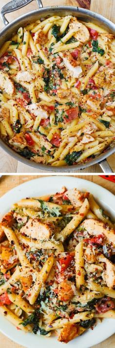 Chicken Pasta with Spinach and Tomatoes in Garlic Cream Sauce #chicken #bacon #pasta