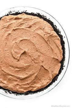 Easy Irish Cream Chocolate Pie - 3 ingredients + 1 crust