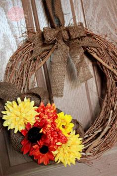 
                    
                        Simple Fall Wreath 1
                    
                