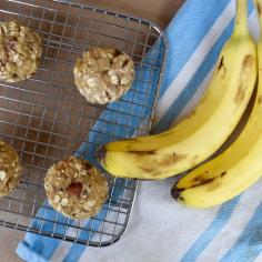 
                        
                            These Healthy Breakfast Cookies Only Require Four Ingredients to Make #food trendhunter.com
                        
                    