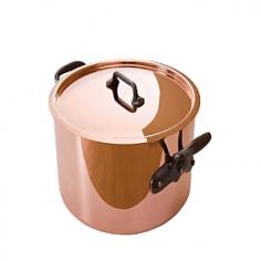 This stockpot has a non reactive interior preserves taste and nutritional qualities of foods; it's best choice for everyday use. Tin-LinedFor delicious soups, heavy sauces, fresh seafood, pasta, etc. Fixed by sturdy stainless steel rivets Dimensions: 9.5-in Diameter x 9.4-in Height Made in FranceLifetime warranty