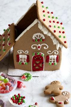 $30
BUY NOW
Build this cute cottage from start to finish without even turning on your oven.