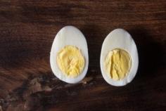 Instant Pot Hard Boiled Eggs #AmyJacky #InstantPot #PressureCooker #healthy #recipes #breakfast #paleo #GlutenFree