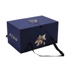 Wealthy gift box series-noble Blue Box Christmas Gift
https://www.paper-giftbox.com/news/industry-news/exploring-unique-blue-box-christmas-gift-options-for-loved-ones.html
The gift boxes in this series likely contain high-end, premium, or luxurious items, such as gourmet food, fine wine, high-quality chocolates, designer accessories, or exclusive products.

Tel: +86-18257688657

Fax: +86-17706581316

E-mail: zchaohui.18@163.com

Add: No. 248, Huanzhen South Road, Tianshi Town, Xianju County, Taizhou City, Zhejiang Province
