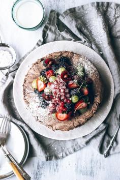 chocOlate meringue cake with fresh berries