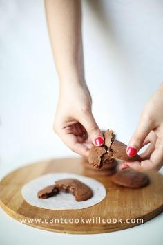 NUTELLA FILLED COOKIES IN 15 MINUTES