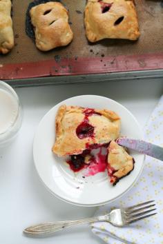 spiced blackberry hand pies