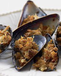 Broiled Mussels with Hot Paprika Crumbs | A sparkling white wine would be great with these crispy, buttery mussels.