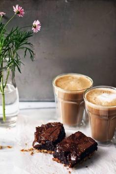 Caramel Brownies with Pretzel Crust