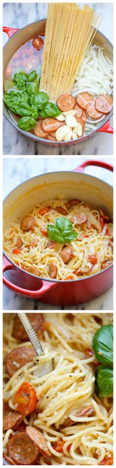 One Pot Pasta - The easiest, most amazing pasta you will ever make. Even the pasta gets cooked right in the pot. How easy is that?!