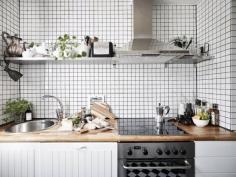 Inspiration Gallery: A Single Shelf in the Kitchen