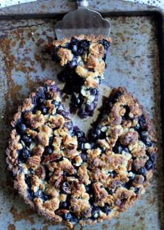 Blueberry Crispy Tart with Oatmeal Crust (Gluten-free, Vegan, & Refined Sugar-Free)