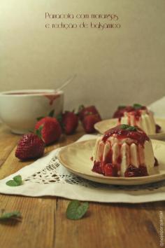 Vanilla Panna Cotta with Balsamic Strawberries