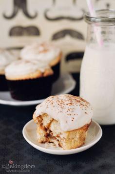 Cinnamon Roll Cupcakes