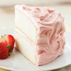 
                        
                            Champagne Cake with Fresh Strawberries... and the strawberries are the only "fresh" thing with this recipe. Make this champagne cake: this frosting:
                        
                    