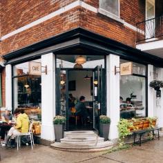 Café Larue & Fils in Montreal / photo by Ali