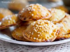 Salted caramel apple hand pies