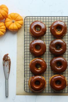 
                        
                            Pumpkin donuts with carmel glaze | HonestlyYUM
                        
                    