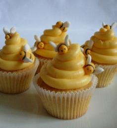 bumblebee cupcakes