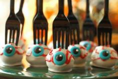 
                        
                            Top 5 cake pops for Halloween! Gooey Eyes Cake Pops!
                        
                    