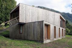 
                    
                        Casa Rupanco , Los Ríos Region, 2011 - Duval+Vives Architects #wood #landscape #house #architecture
                    
                