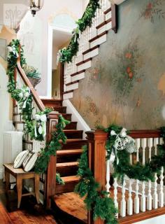 Christmas Staircase Decoration Ideas and Inspiration